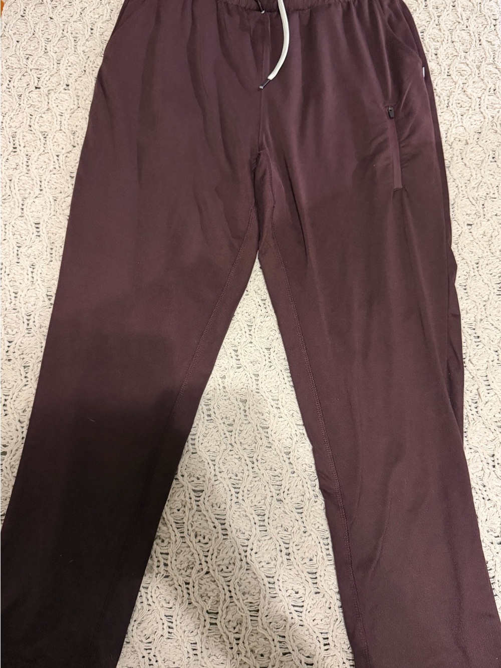 feat Women’s Maroon Drawstring Jogger Pants